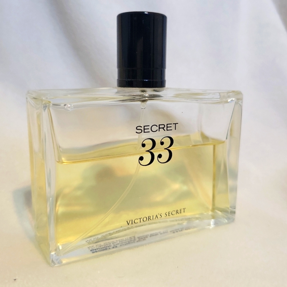 SECRET 33 Victoria's Secret cologne perfume. Vintage fragrance 3.4oz